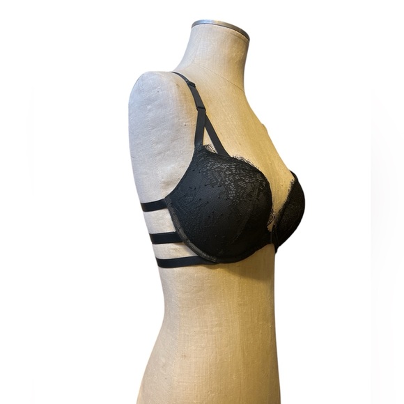 Lace Push-up Bra by Victoria’s Secret - Picture 1 of 7